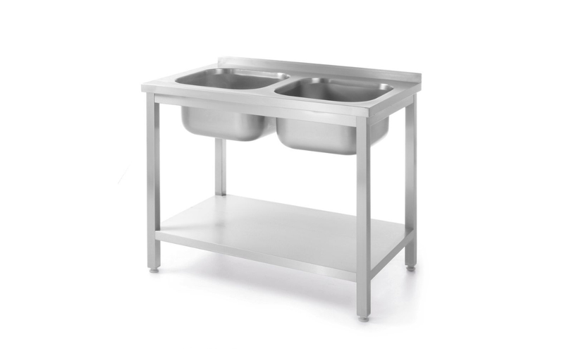 Lavelli, tavoli, cappe e rubinetti